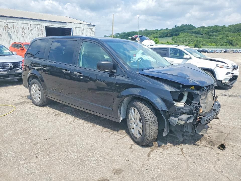 2019 DODGE GRAND CARAVAN SE 4