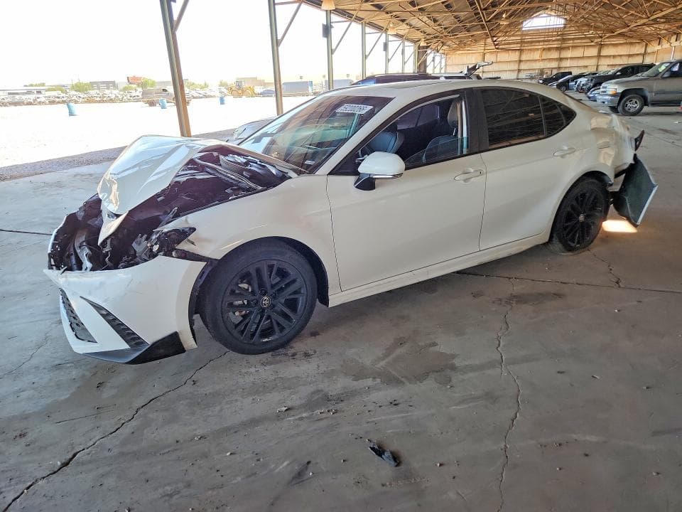 2025 TOYOTA CAMRY SE - 1