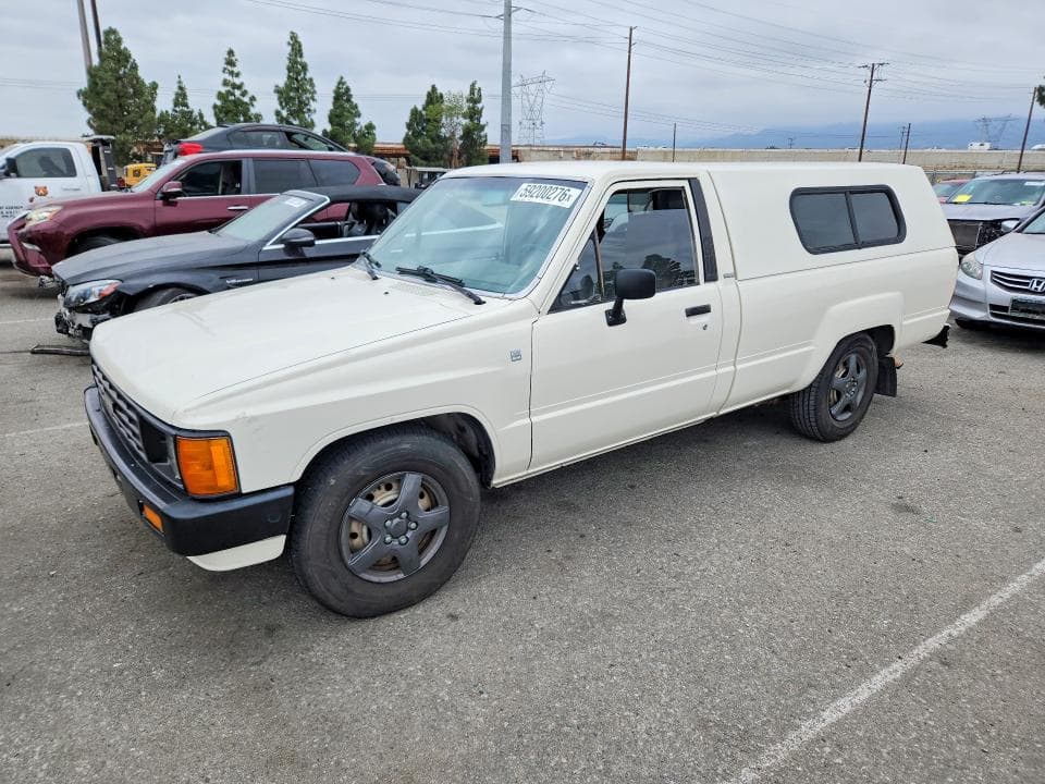 1984 TOYOTA PICKUP 3/4 TON LONG BED RN55