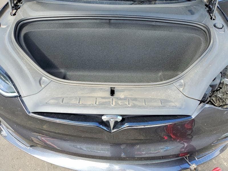 2024 TESLA MODEL X 11