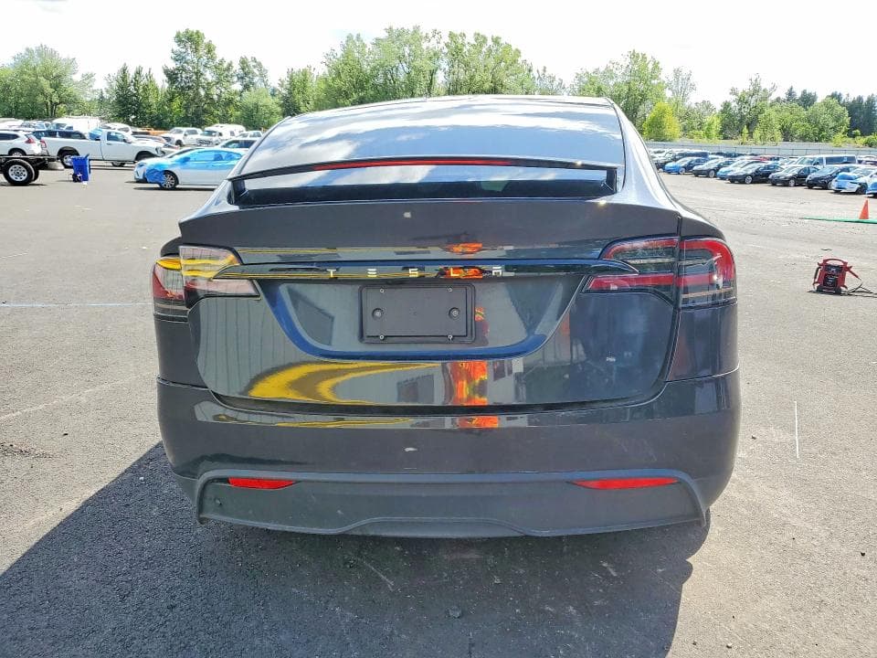 2024 TESLA MODEL X 6