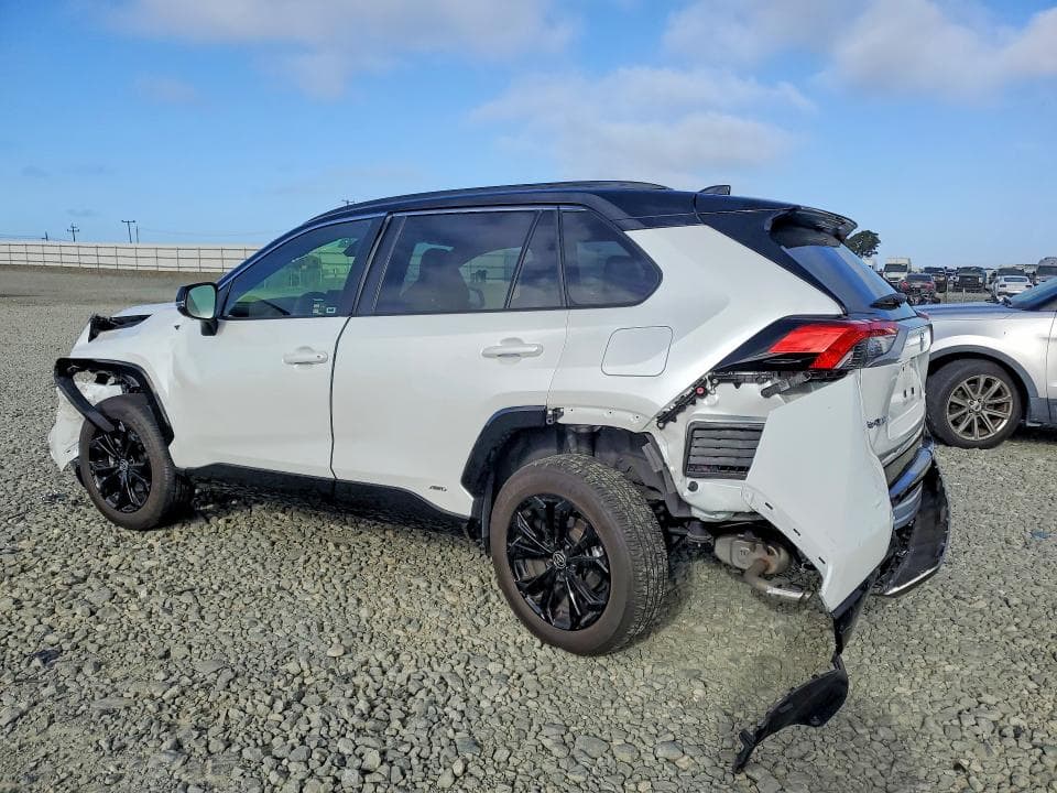 2025 TOYOTA RAV4 XSE 2
