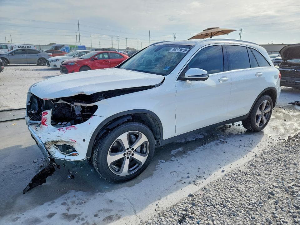 2018 MERCEDES-BENZ GLC 300 - 1