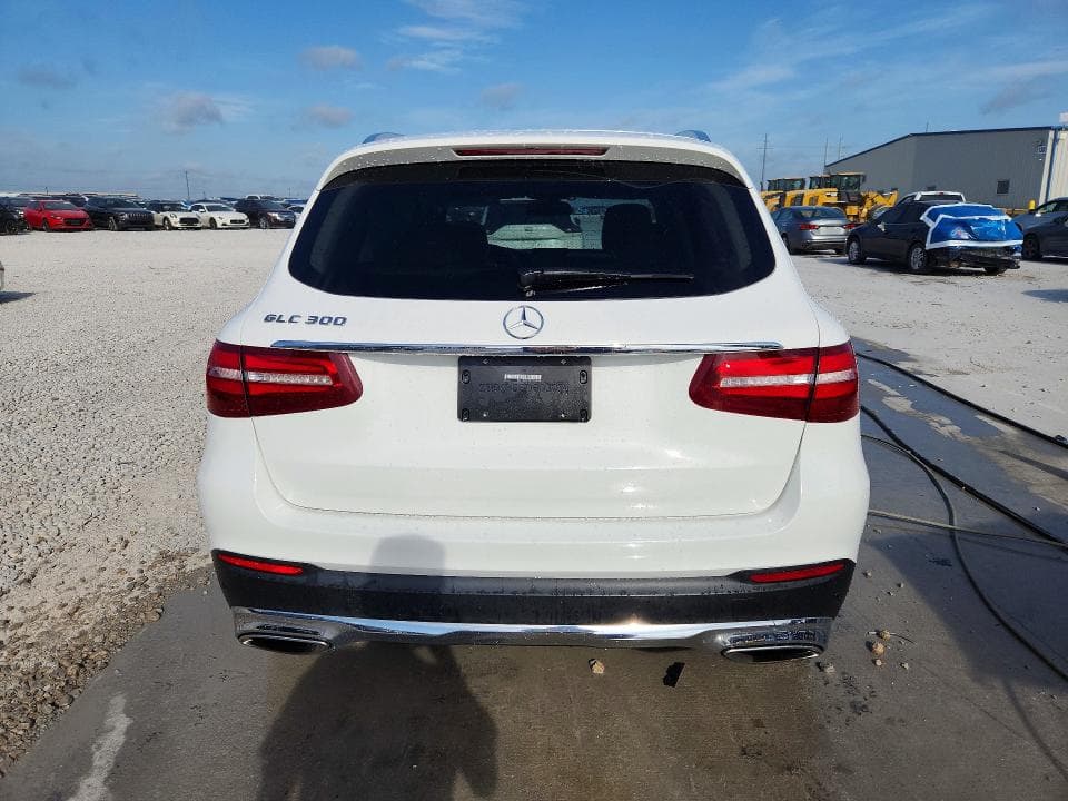 2018 MERCEDES-BENZ GLC 300 6