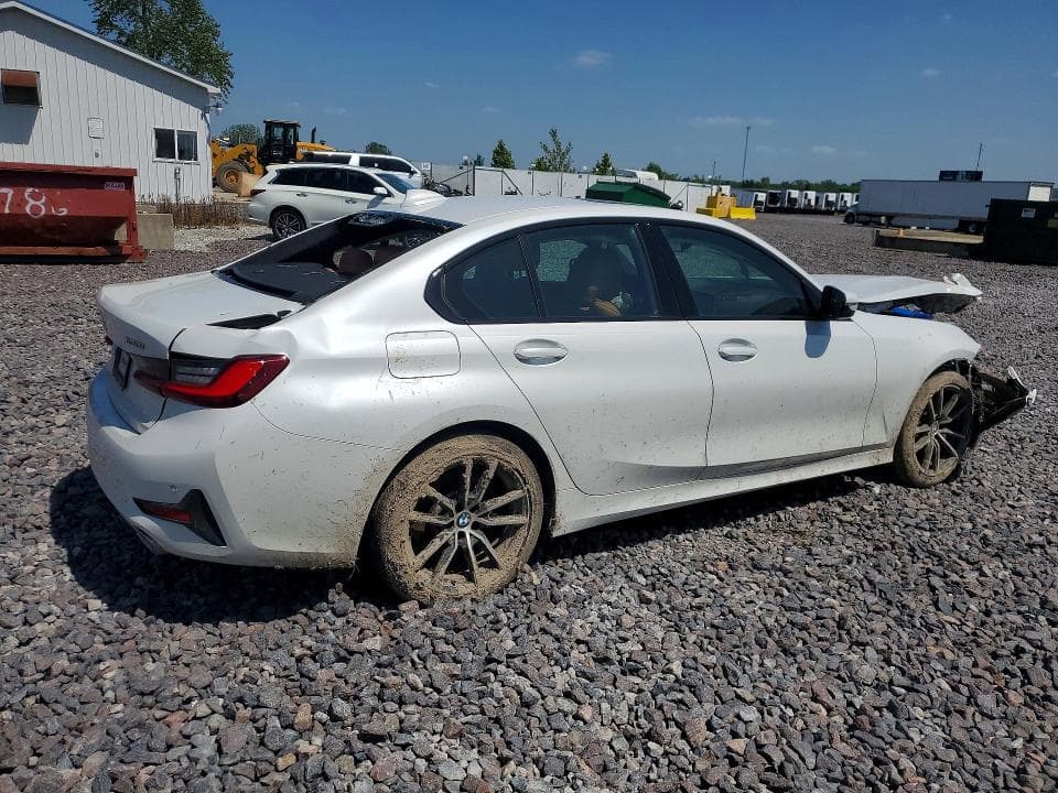 2022 BMW 330XI 3