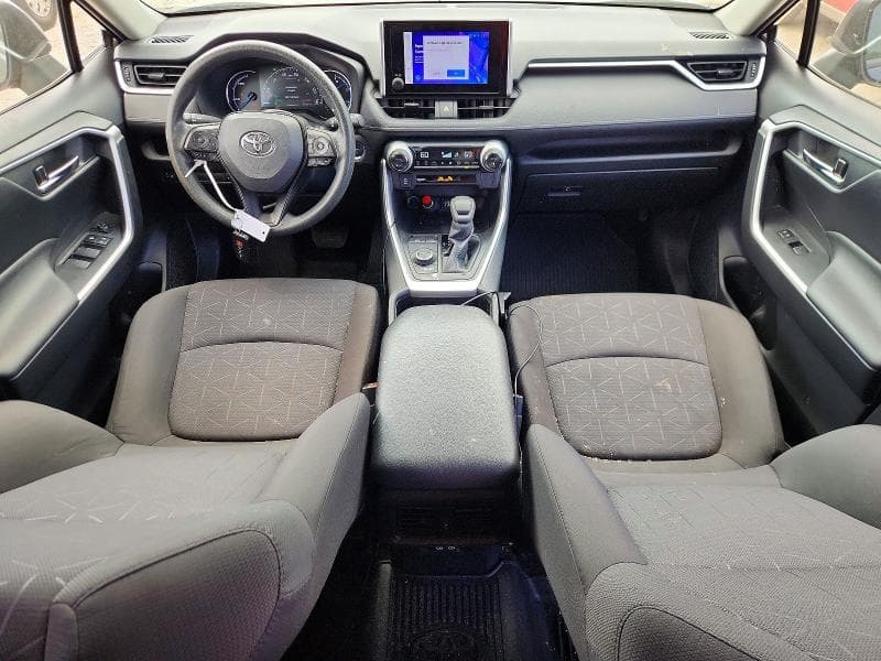 2023 TOYOTA RAV4 HYBRID XLE 8