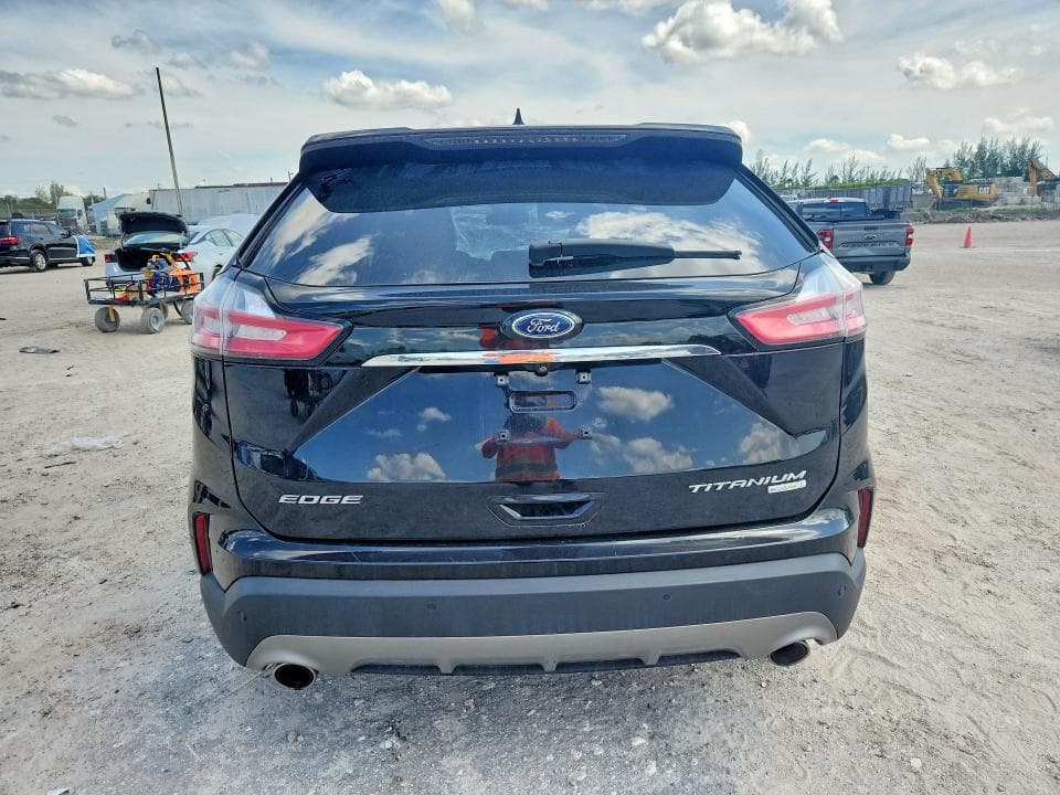 2020 FORD EDGE TITANIUM 6