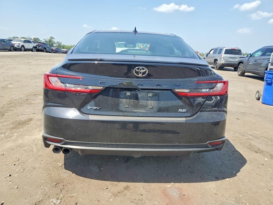 2025 TOYOTA CAMRY SE 6