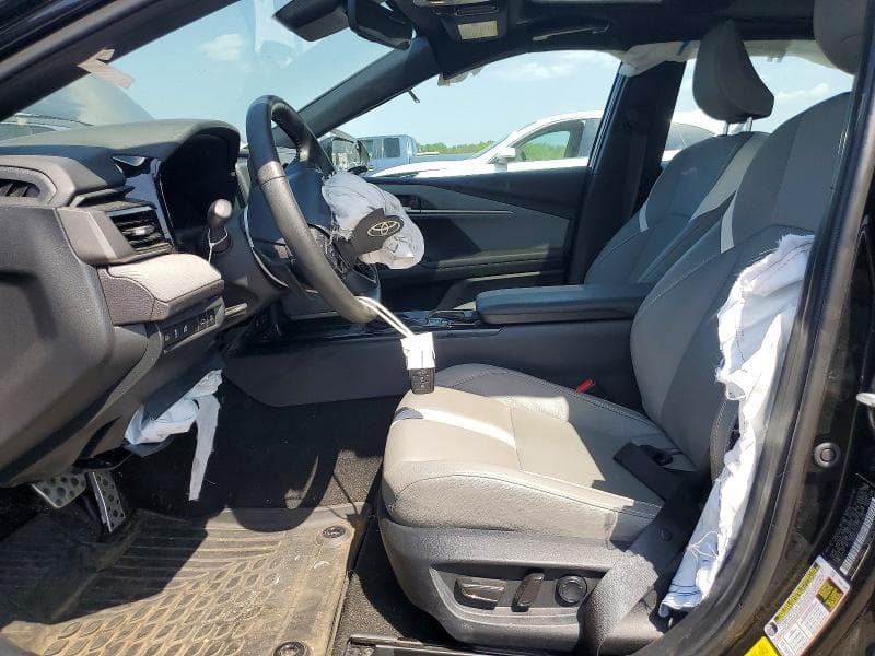 2025 TOYOTA CAMRY SE 7