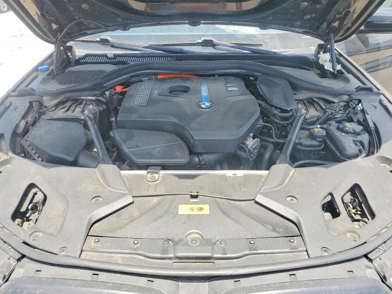 2018 BMW 530E 11