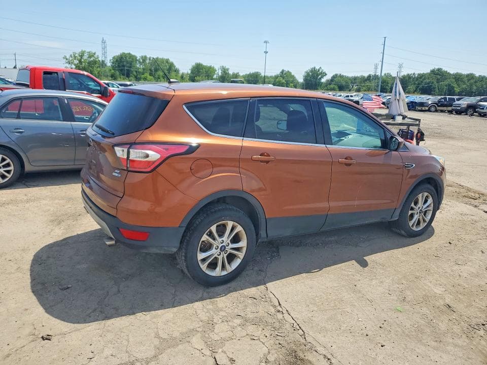 2017 FORD ESCAPE SE SE 3