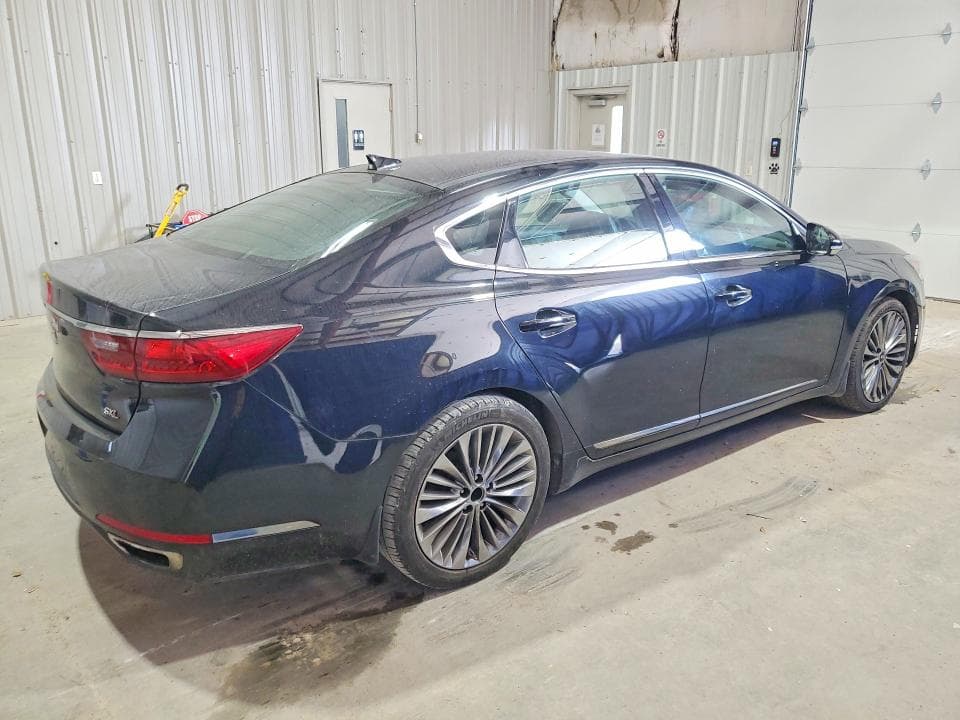 2018 KIA CADENZA LIMITED LIMITED 3