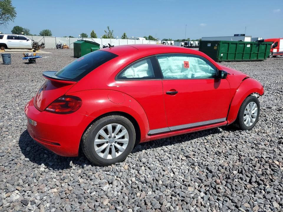 2018 VOLKSWAGEN BEETLE S S 3
