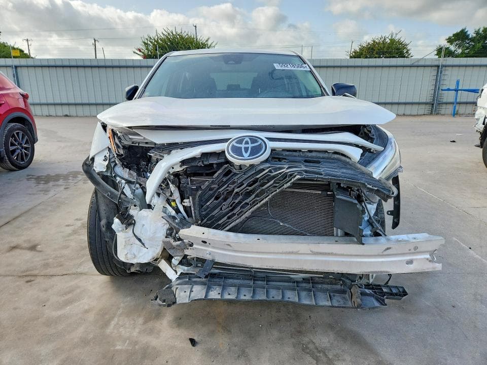 2024 TOYOTA RAV4 LE 5