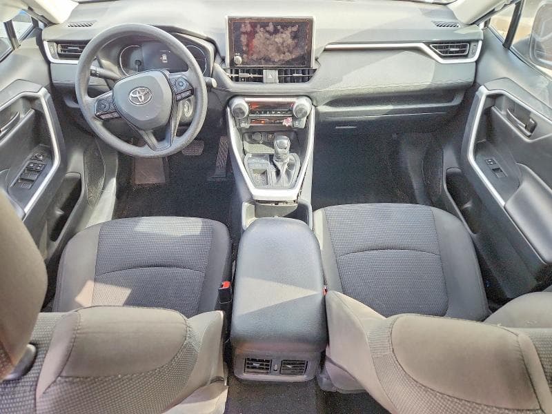 2024 TOYOTA RAV4 LE 8