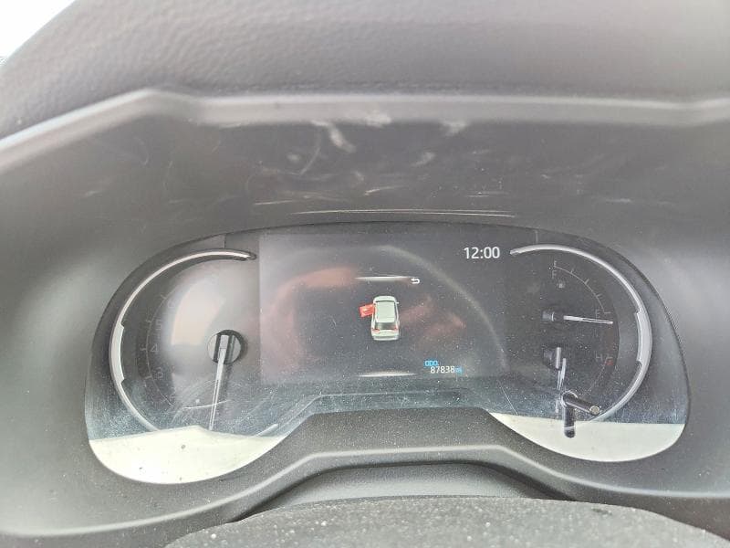 2024 TOYOTA RAV4 LE 9