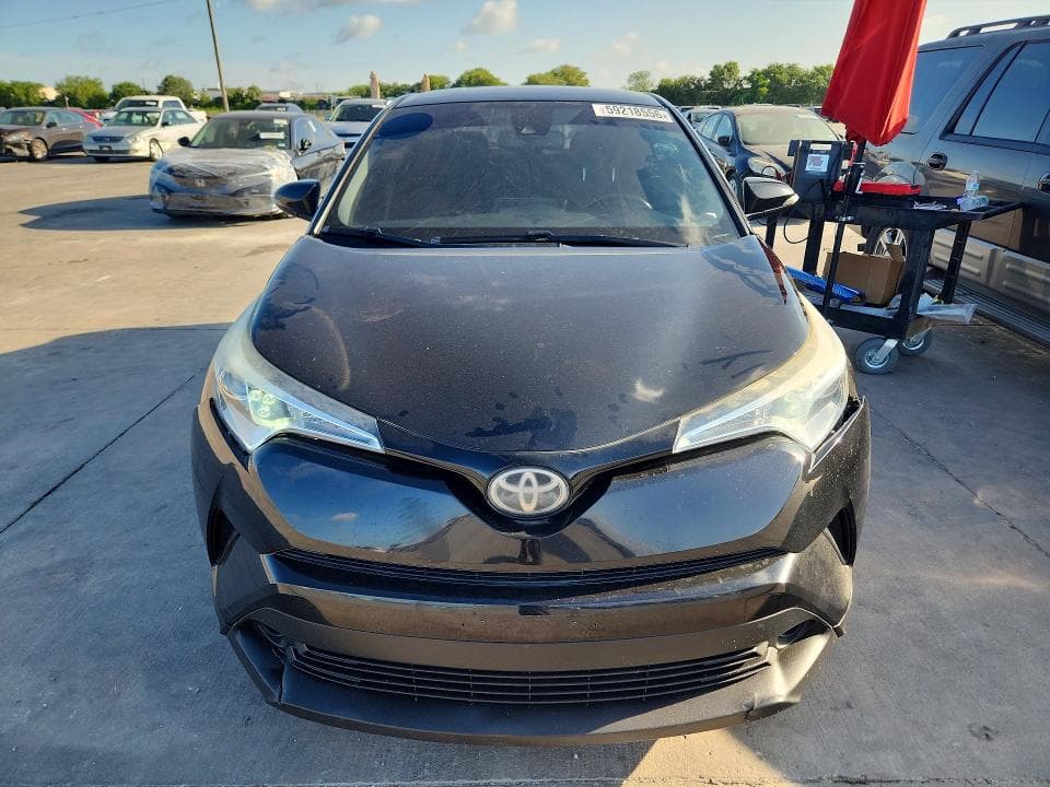 2018 TOYOTA C-HR XLE XLE 5
