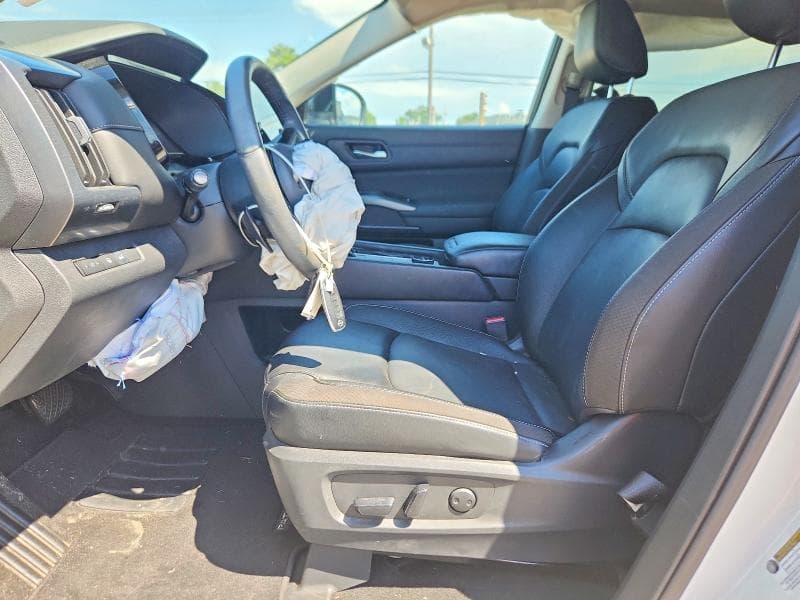 2023 NISSAN PATHFINDER SL 7