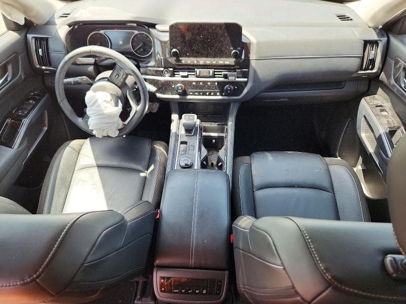 2023 NISSAN PATHFINDER SL 8