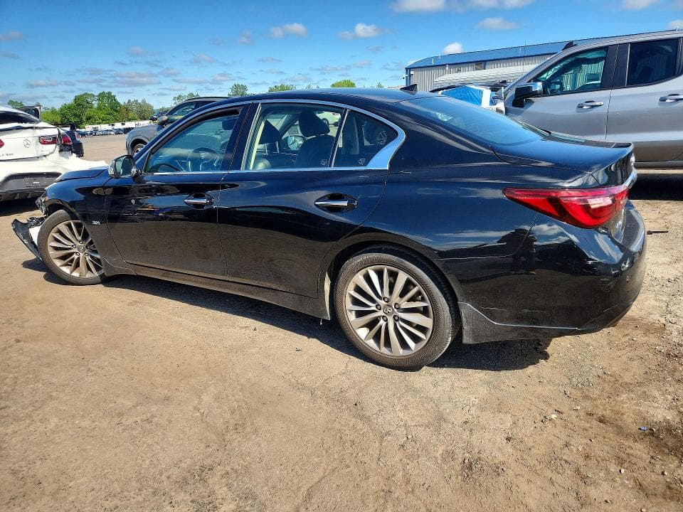 2018 INFINITI Q50 3.0T LUXE 2