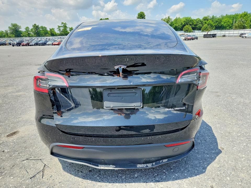 2022 TESLA MODEL Y 6