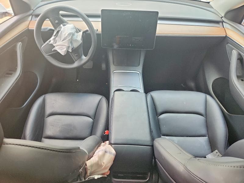 2023 TESLA MODEL Y 8