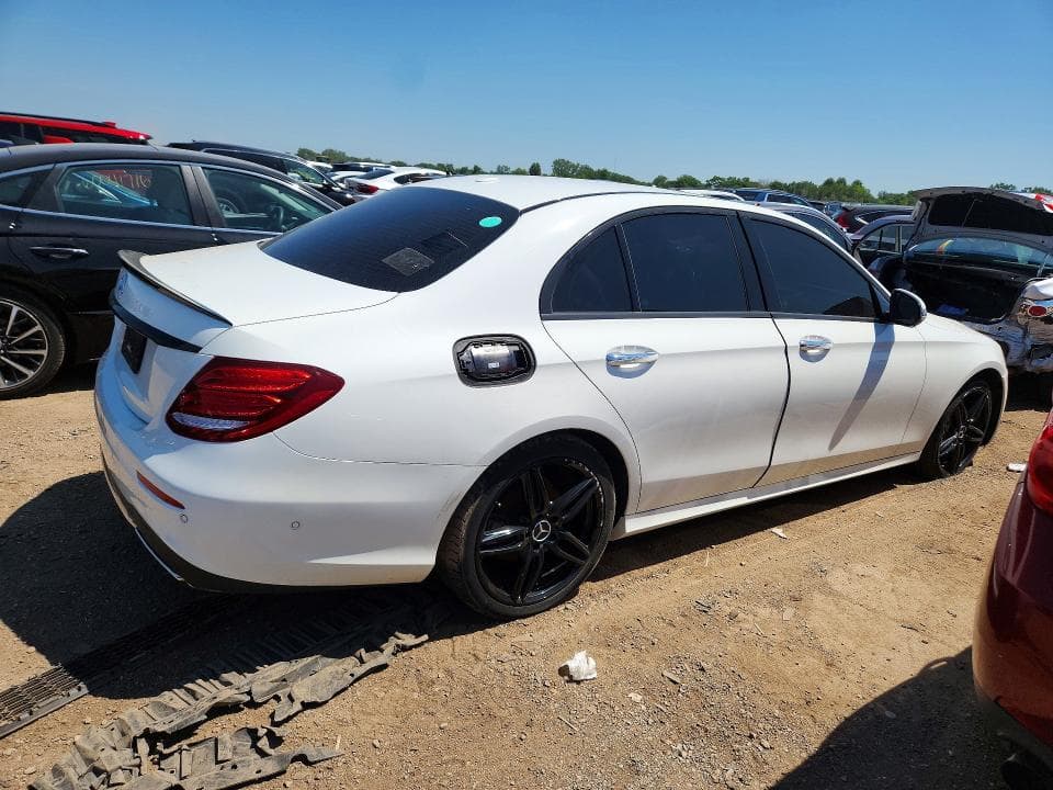 2017 MERCEDES-BENZ E 300 300 3