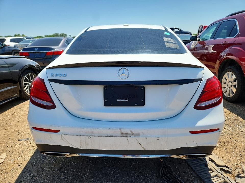 2017 MERCEDES-BENZ E 300 300 6