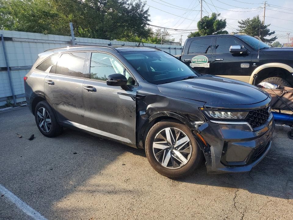 2021 KIA SORENTO S 4