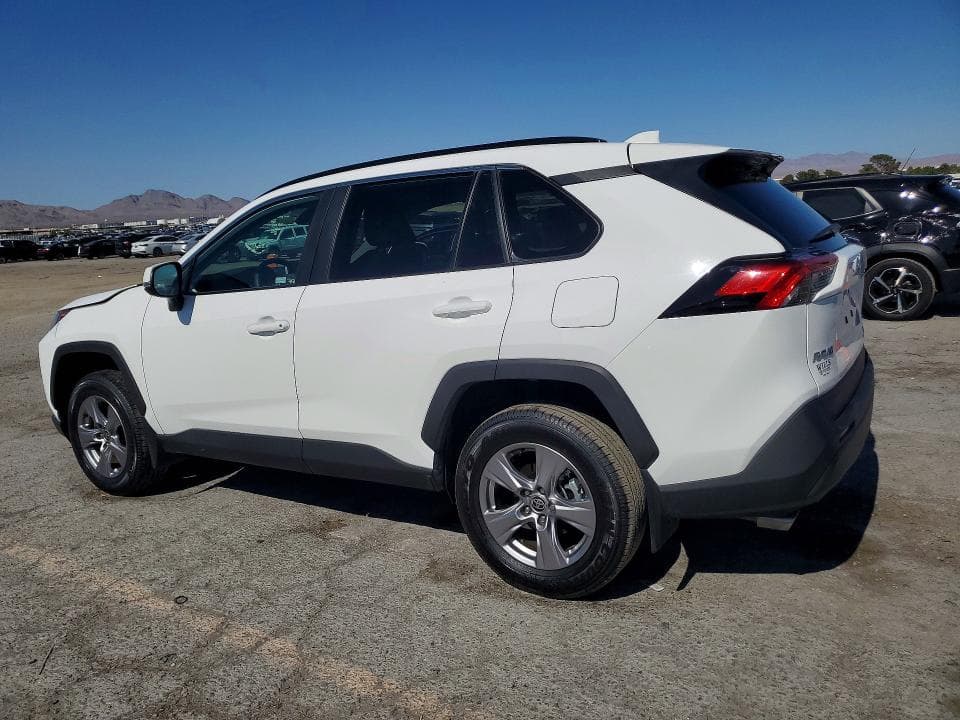 2025 TOYOTA RAV4 XLE XLE 2