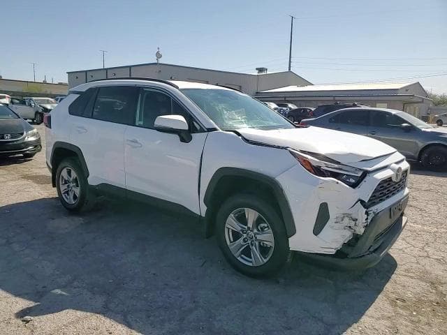 2025 TOYOTA RAV4 XLE XLE 14