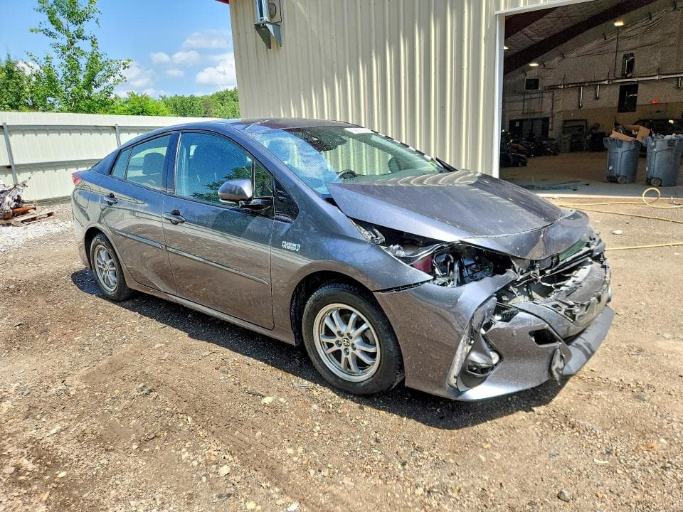 2017 TOYOTA PRIUS PRIME ADVANCED 4