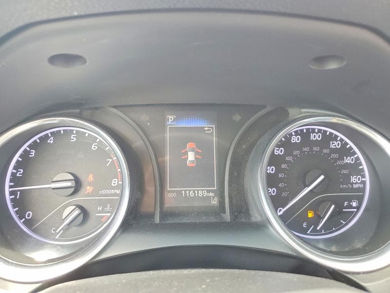 2018 TOYOTA CAMRY SE 9
