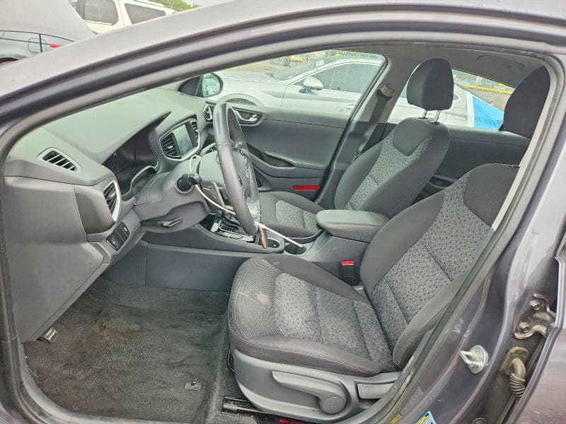 2019 HYUNDAI IONIQ PLUG-IN HYBRID BASE 7