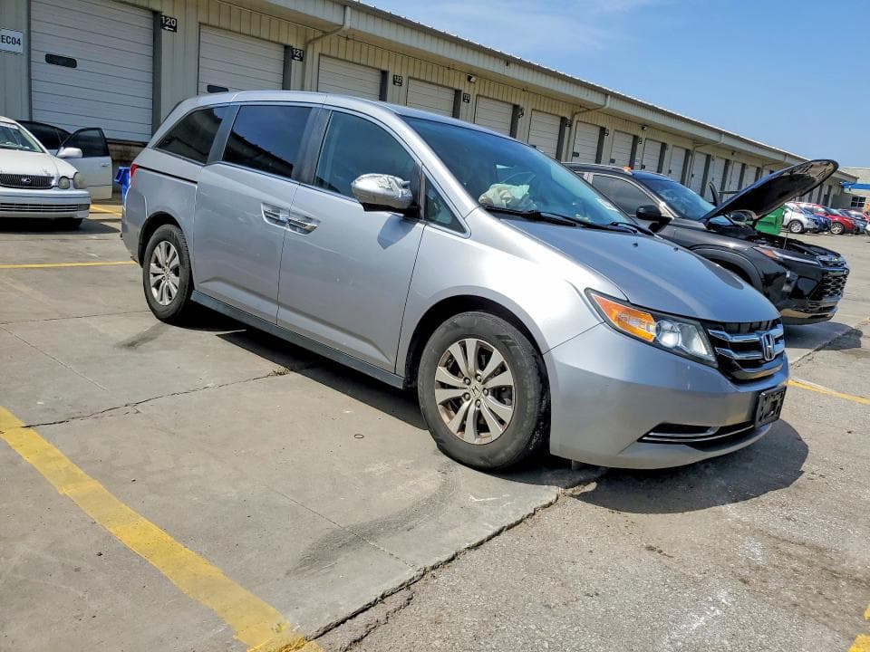 2016 HONDA ODYSSEY SE 4