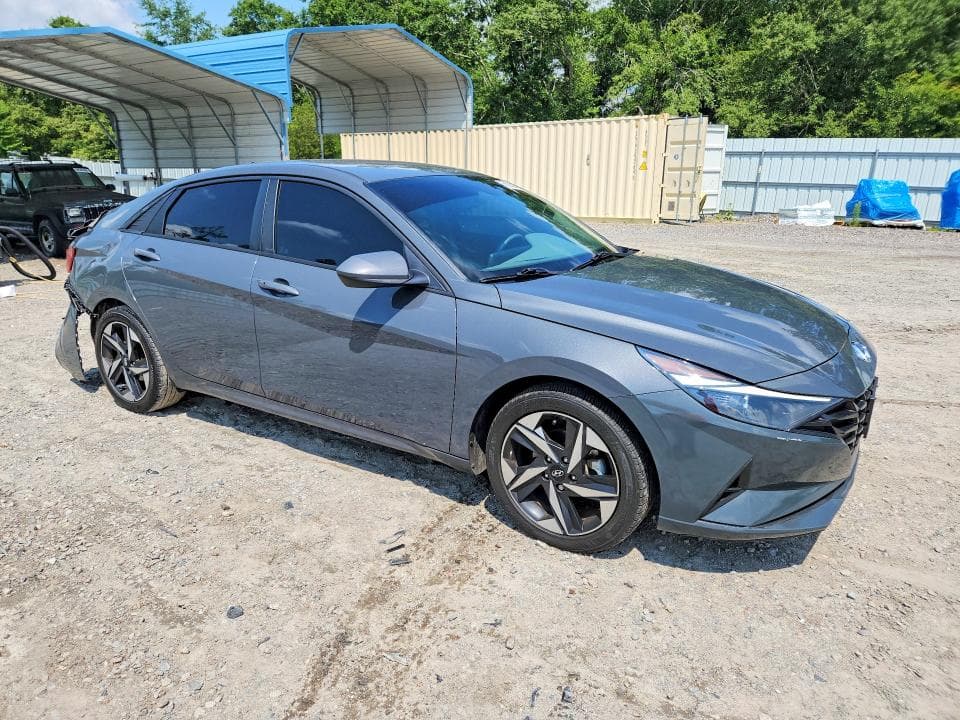 2023 HYUNDAI ELANTRA SEL 4