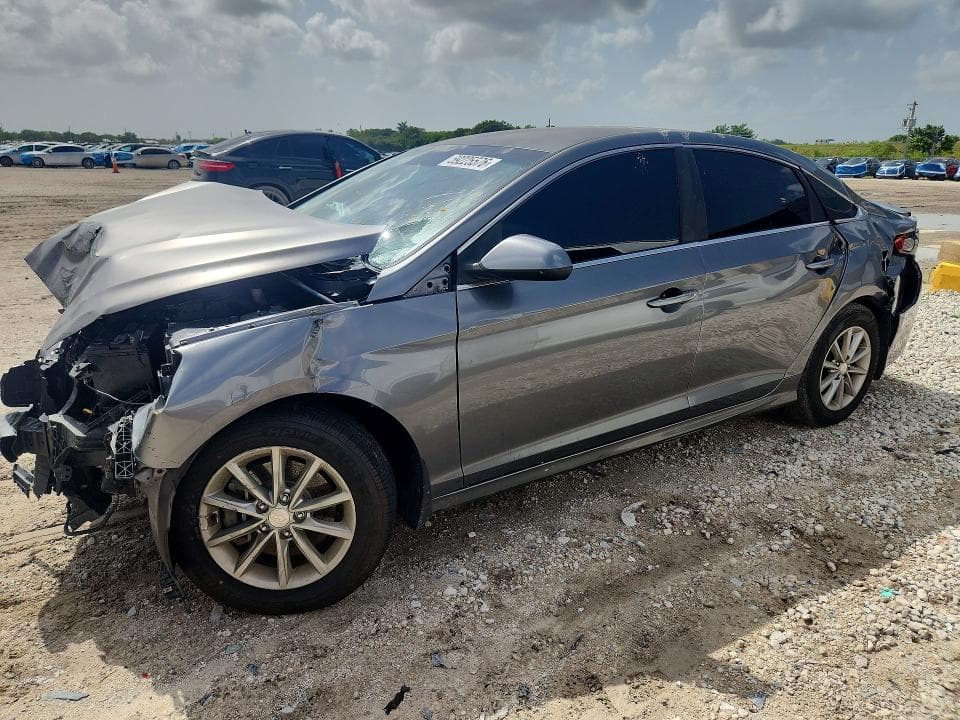 2018 HYUNDAI SONATA SE