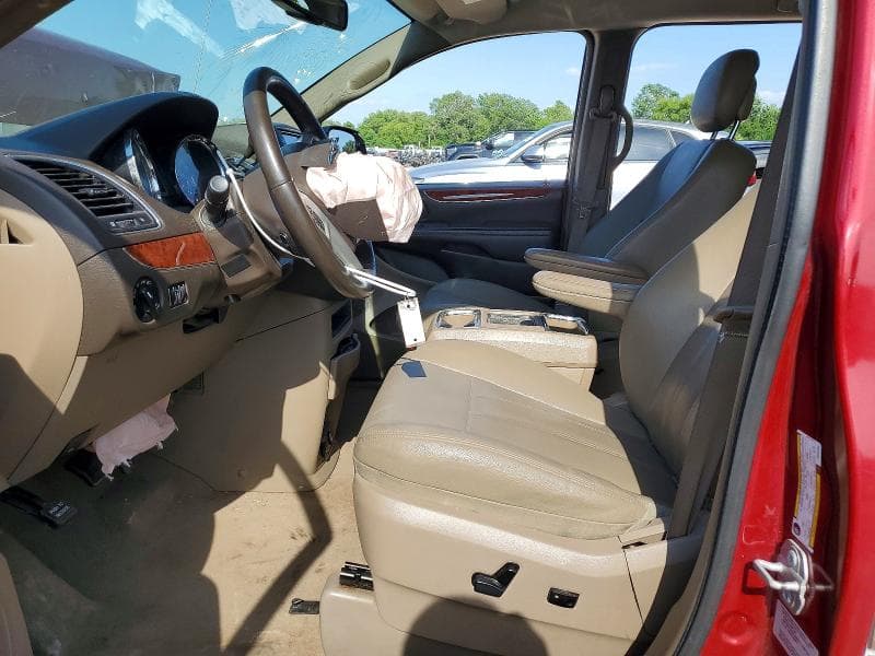 2016 CHRYSLER TOWN & COUNTRY TOURING 7