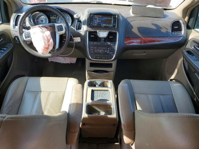 2016 CHRYSLER TOWN & COUNTRY TOURING 8