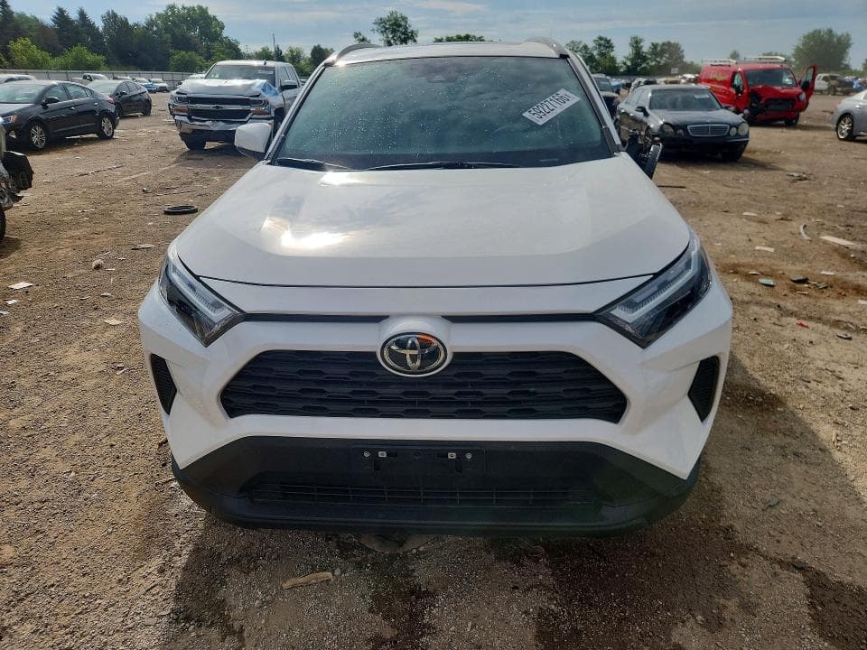 2025 TOYOTA RAV4 XLE XLE 5