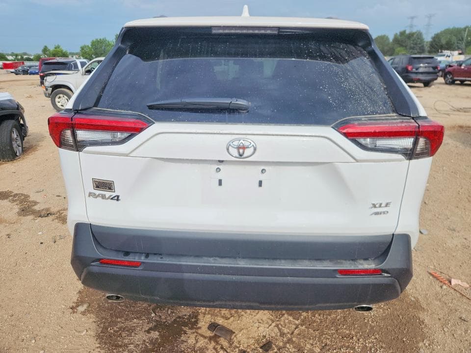 2025 TOYOTA RAV4 XLE XLE 6