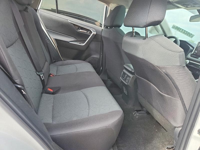 2025 TOYOTA RAV4 XLE XLE 10