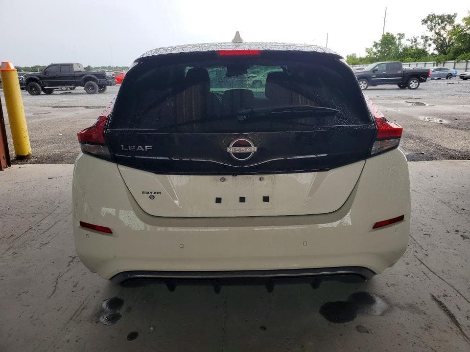 2023 NISSAN LEAF S 6
