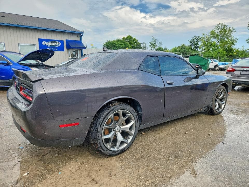 2017 DODGE CHALLENGER SXT 3