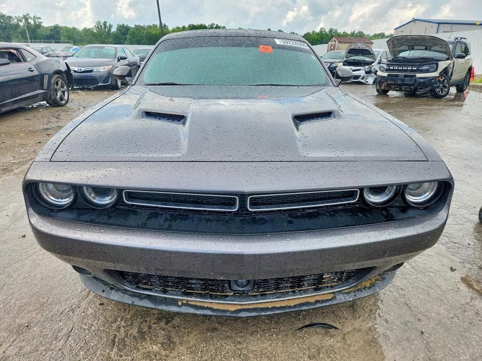 2017 DODGE CHALLENGER SXT 5