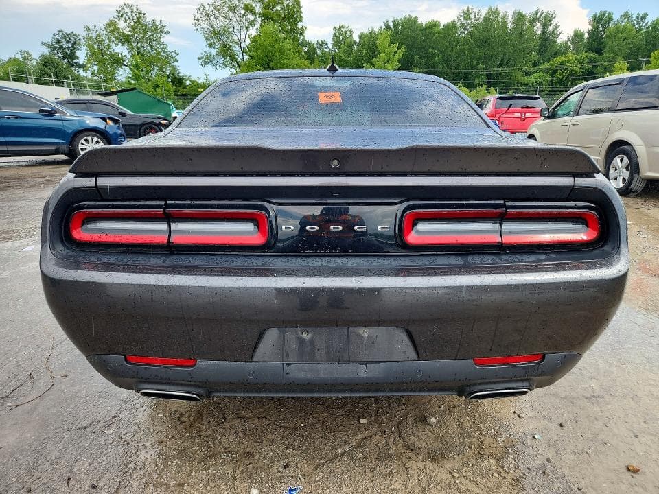 2017 DODGE CHALLENGER SXT 6