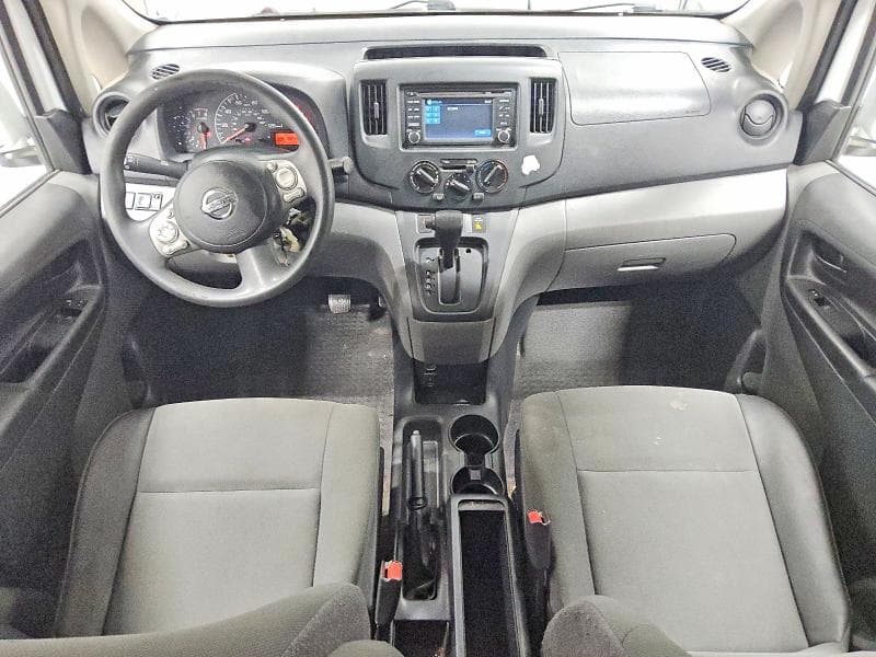 2017 NISSAN NV200 SV 8