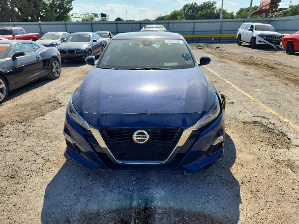 2022 NISSAN ALTIMA SR 5