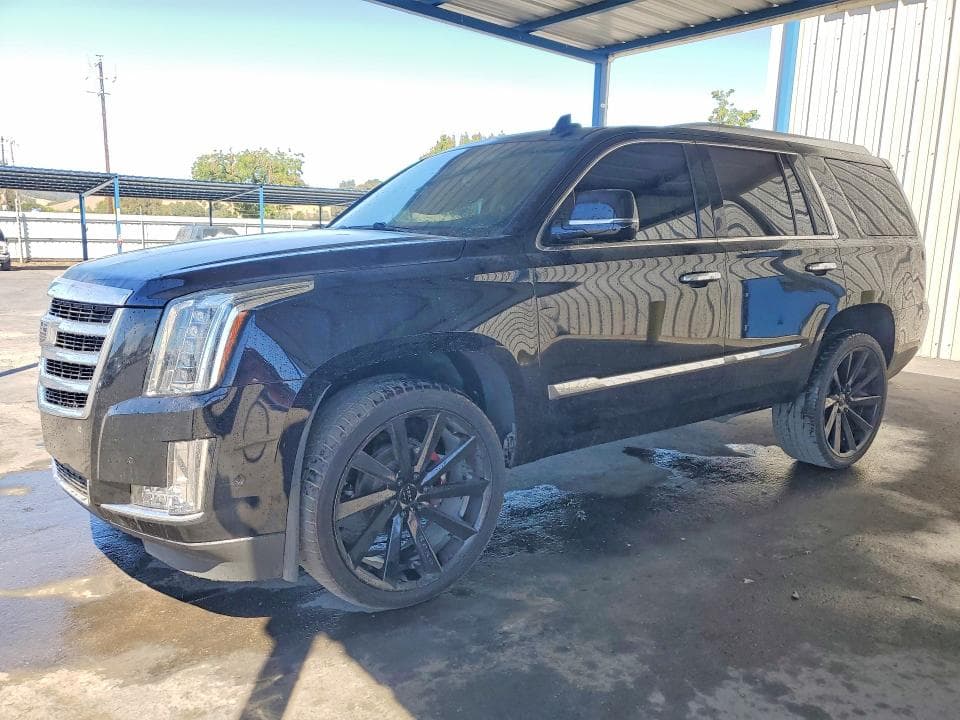 2018 CADILLAC ESCALADE LUXURY - 1