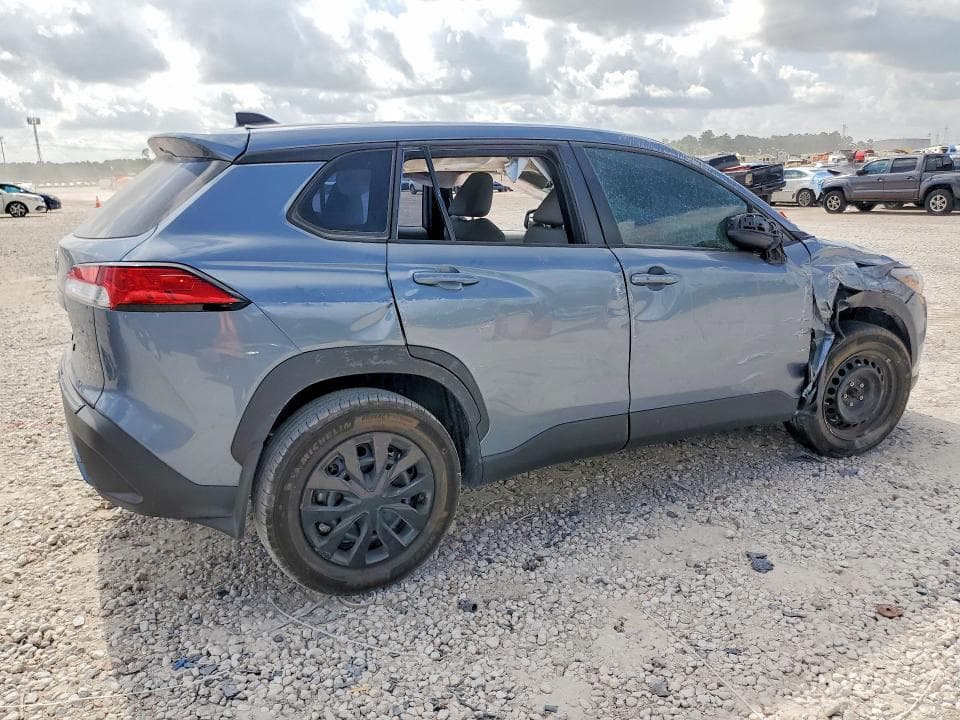 2024 TOYOTA COROLLA CROSS L 3